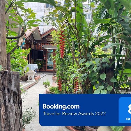 Noom Guesthouse Lop Buri Buitenkant foto