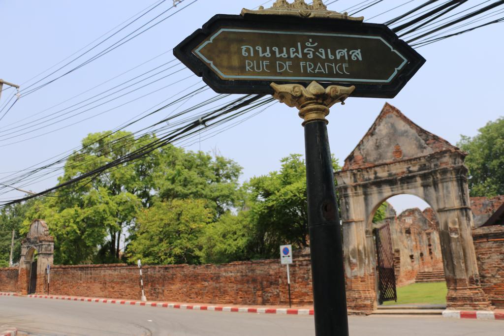 Noom Guesthouse Lop Buri Buitenkant foto