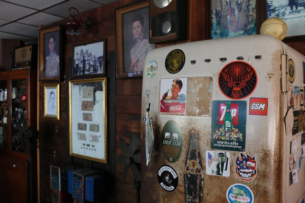 Noom Guesthouse Lop Buri Buitenkant foto